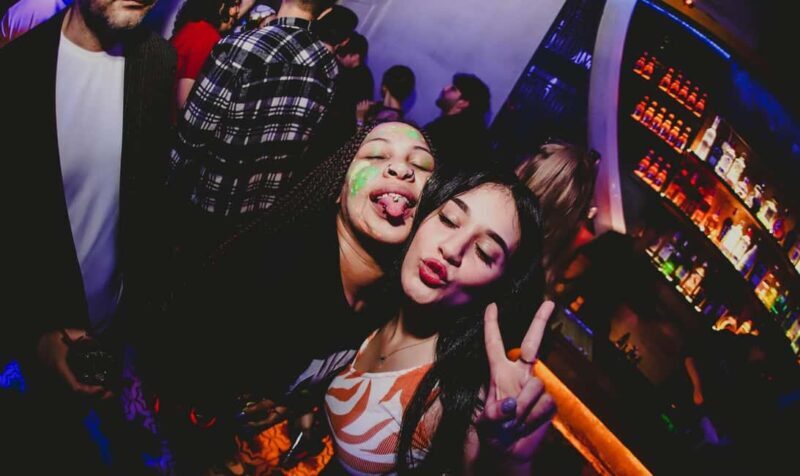 Istanbul: Rooftop Clubs Crawl with Shots, Games & Party Bus - Key Points