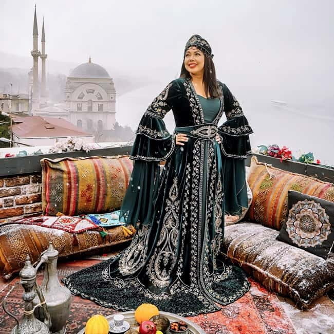 Istanbul: Rooftop Photoshoot with Flying Dress - Who Would Love This Experience?
