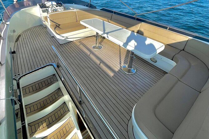 Istanbul: Small-Group Yacht Cruise with Snacks, Sunset or Daytime - FAQs