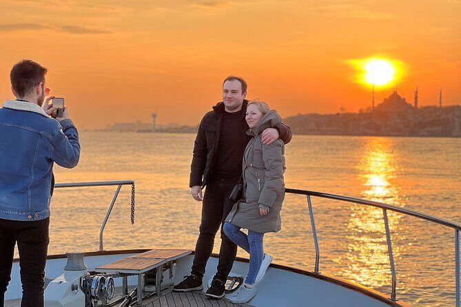 Istanbul Sunset Yacht Cruise on the Bosphorus with Transfers - An In-Depth Look at the Istanbul Sunset Yacht Cruise