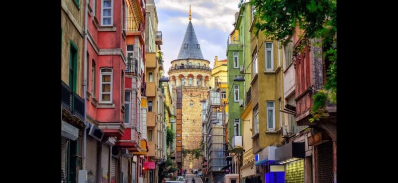 Istanbul: Taksim Square Tour with Tarot Reading - FAQs