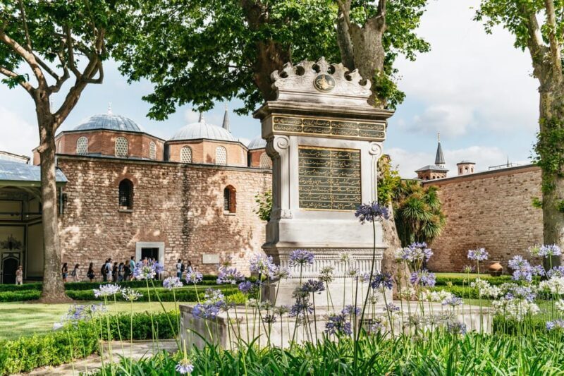Istanbul: Topkapi Palace and Harem Guided Tour with Ticket - The Sum Up