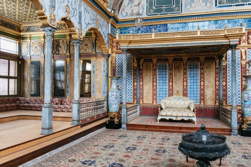 Istanbul: Topkapi Palace and Harem Guided Tour with Ticket - Frequently Asked Questions