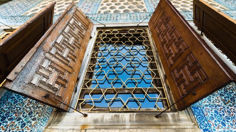 Istanbul: Topkapi Palace Guided Tour w/ Skip-the-Ticket-Line - Authentic Insights from Reviews