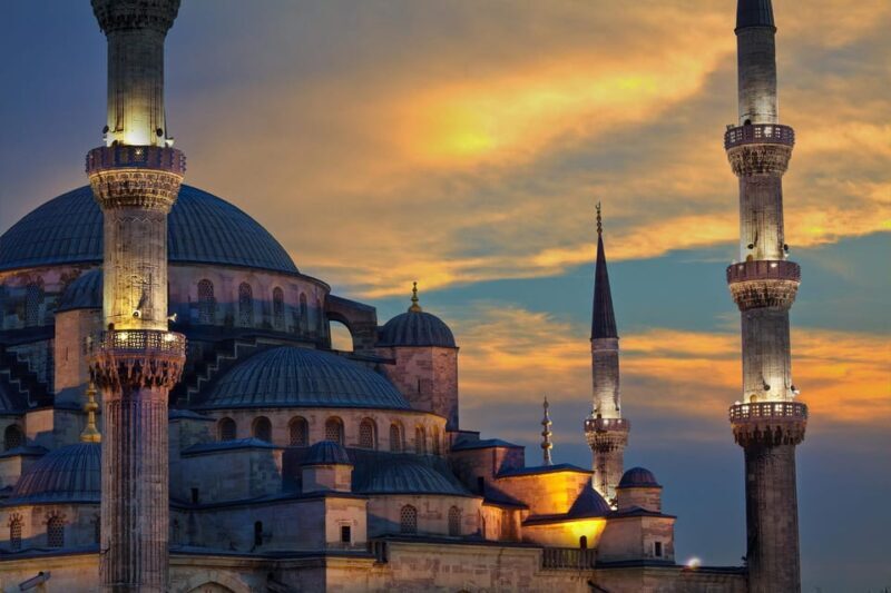 Istanbul: Tour of Hagia Sophia and Blue Mosque By Night - A Closer Look at the Experience