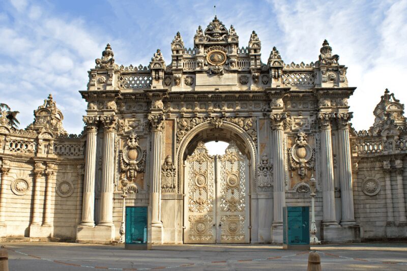 Istanbul:Dolmabahce Palace Skip-the-Line Entry & Audio Guide - Key Points