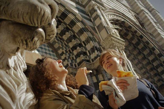 Itinerant dinner in the old town - Exploring the Itinerary: What to Expect