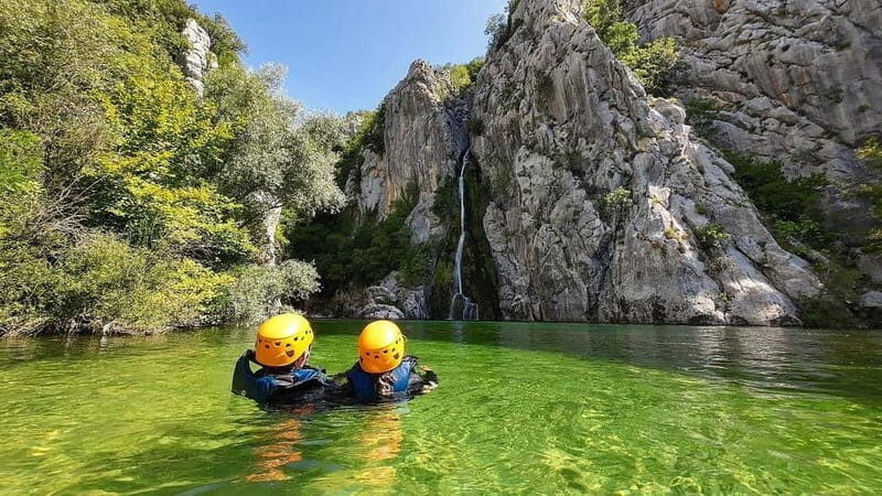 Iz Omisa: Extremni Canyoning na rijeci Cetini/ Free photos - Key Points