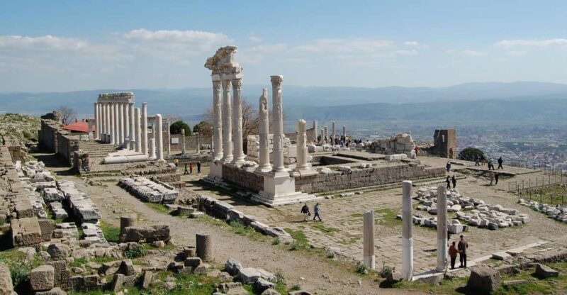 Izmir: Pergamum Tour with Private Guide & Van - What to Expect and Pack