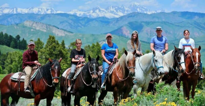 Jackson Signature 1/2 Day Ride Horseback Tour with Lunch - Key Points