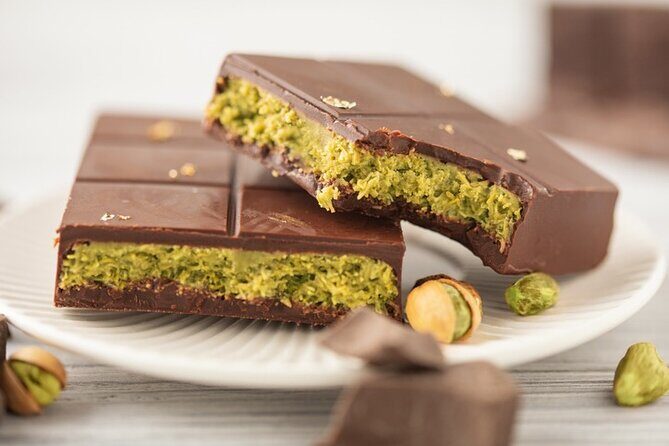 Jacksonville Dubai Chocolate Making Activity - Jacksonville Dubai Chocolate Making Activity: A Sweet Taste of Confectionery Craftsmanship