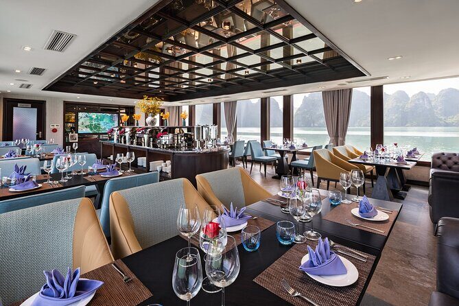 JADE SAILS - 1 Day Cruise in Halong & Lan Ha Bay with TRANSFER - Starting the Day: Convenient Pickup & Warm Welcome