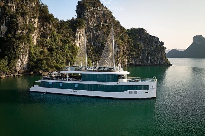 Jade Sails Cruise: Top Choice for a Luxurious Lan Ha Bay Day Trip - Key Points
