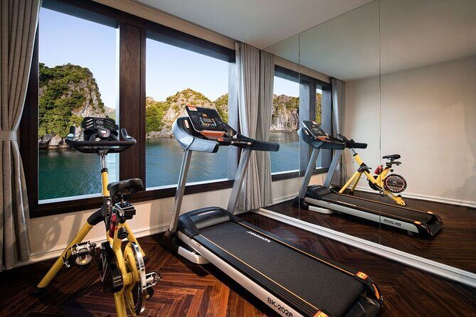 JADESAILS Modern Yacht Style in Halong Bay with Luxury Service - An In-Depth Look at the Experience