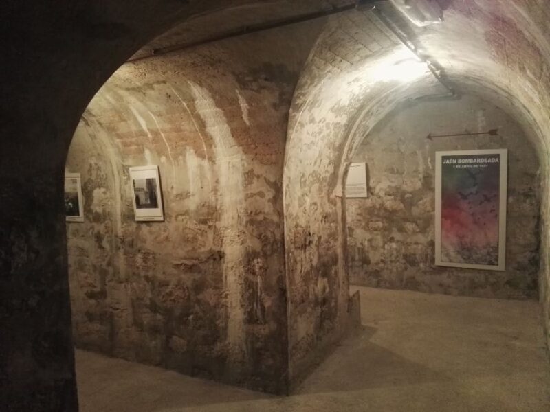 Jaén esencial+entradas Catedral, Refugio, Baños Árabes en 3h - What Could Be Better?