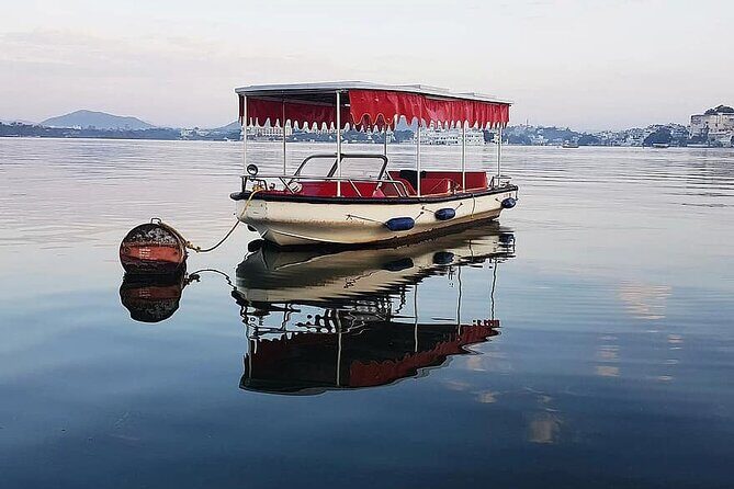 Jagmandir Island And Sunset Boat Ride On Lake Pichola, Udaipur Without Guide - Key Points