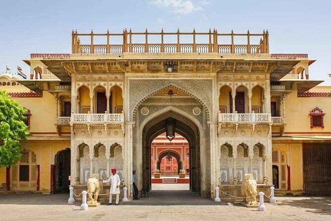 Jaipur City Palace,Hawa Mahal and Jantar Mantar Private Tour - A Closer Look at the Tour Experience