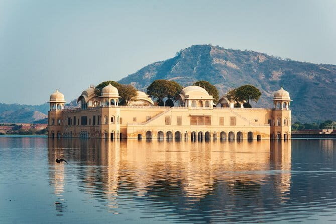 Jaipur City Tour from Agra by Express Train - Exploring the Jaipur City Tour from Agra: What’s on the Itinerary?