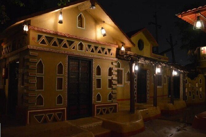 Jaipur full-day tour with dinner at Chokhi Dhani Village - FAQs