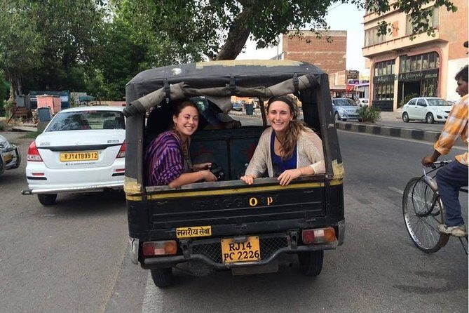 Jaipur: Private Day Trip by Tuk-Tuk & Guide with Pick-Up & Drop - FAQ