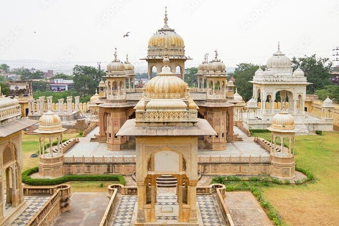 Jaipur Sightseeing Private Day Tour By Tuk Tuk - Exploring Jaipur in a Tuk Tuk: What to Expect