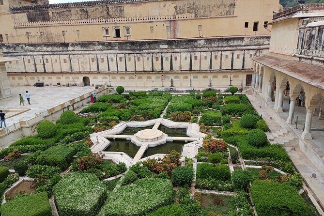 Jaipur sightseeing tour - with private car & guide - A Deep Dive into the Jaipur Private Sightseeing Experience