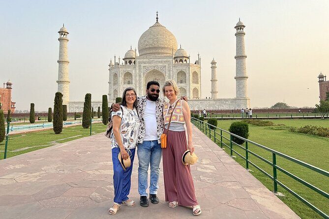 Jaipur to Agra Private Taj Mahal and Fort Tour - A Detailed Look at the Jaipur to Agra Private Tour