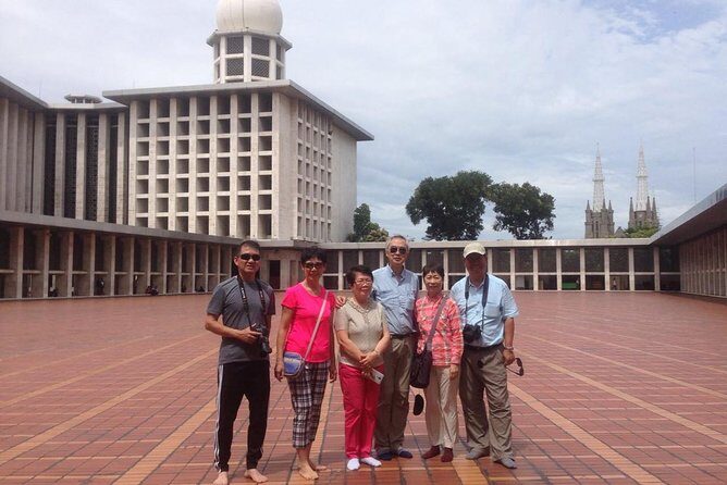 Jakarta Private Tour with local Guide & Lunch - The Ultimate Guide to Jakarta Private Tour with Local Guide & Lunch