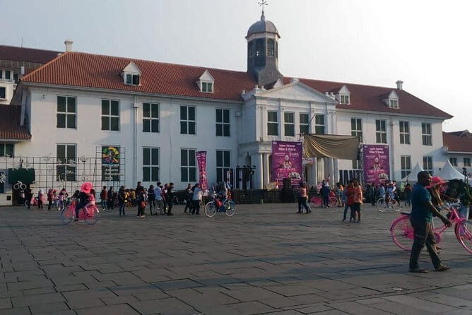 Jakarta Tour 2 Day 1 Night - Who Will Love This Tour?