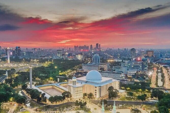 Jakarta Walking Tour with Public Transportation Visiting Sites - FAQ