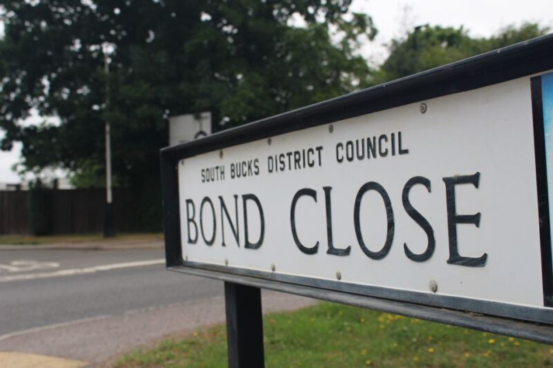 James Bond Classic Tour from London - A Deep Dive into the Bond Day Tour Experience