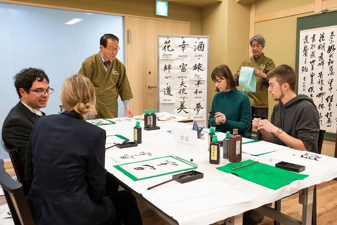 Japanese Calligraphy Experience - The Experience from a Traveler’s Perspective