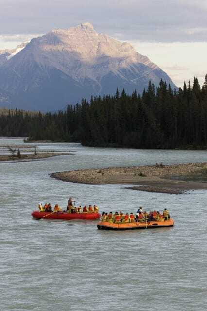 Jasper: Jasper National Park Easy 2-Hour Rafting Trip - Guides and Safety: Knowledge and Comfort