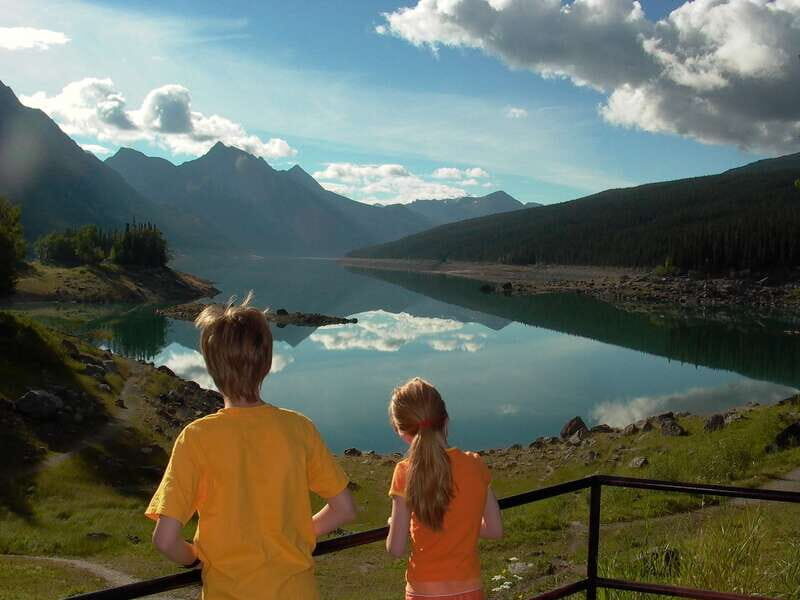 Jasper: Maligne Valley Wildlife & Spirit Island Cruise - FAQ