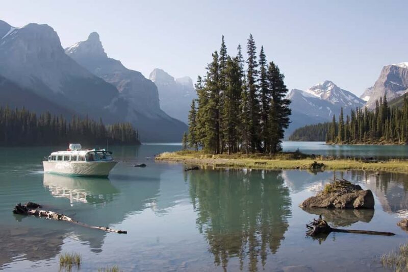 Jasper: Wildlife and Sightseeing Tour with Maligne Cruise - FAQ