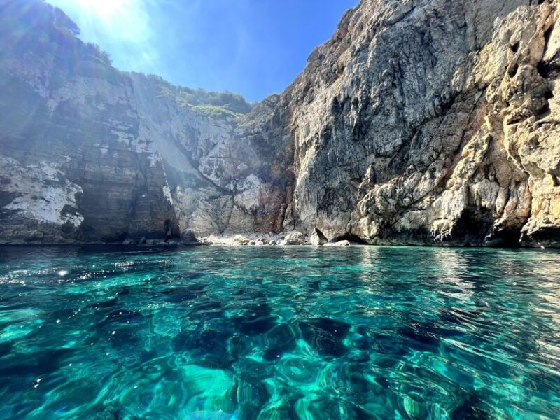 Jávea: Cala Portixol Kayak Tour with Snorkel & Cliff Jumping - FAQ