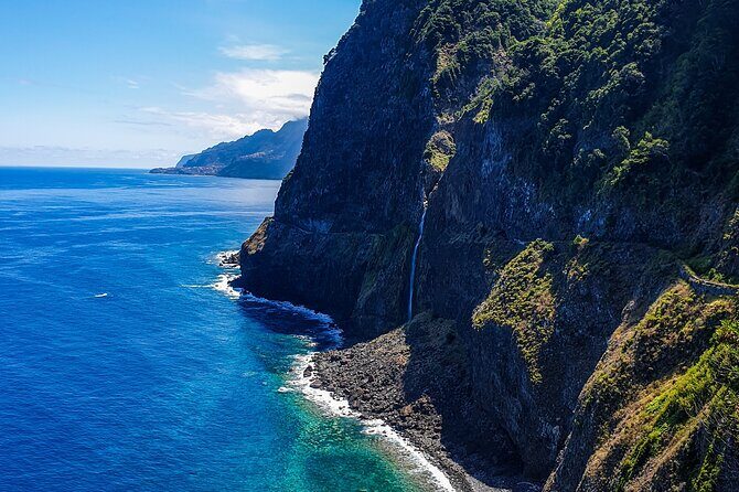 Jeep Safari 4x4 West Madeira - Porto Moniz - Fanal - Cabo Girão - FAQ