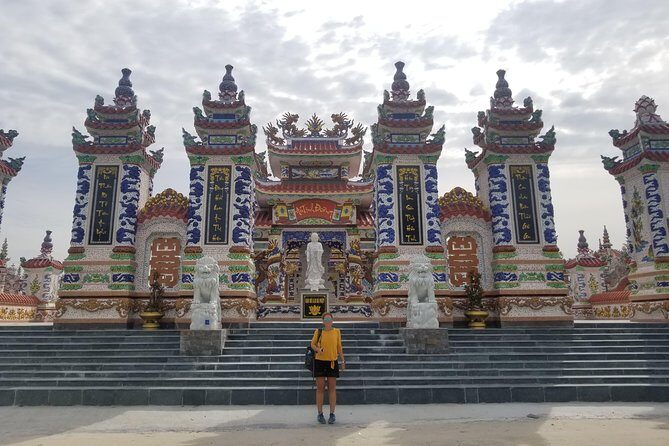Jeep tour between Hue An Hoi An Via Hai Van Pass - FAQ