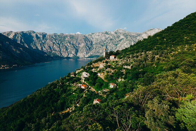 Jeep Tour - hidden stone village in Kotor and nat. food tasting - Key Points