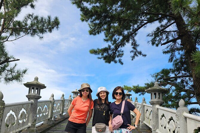 Jeju island Jumbo taxi Private Tour with Mr.Hong west of jeju - FAQ