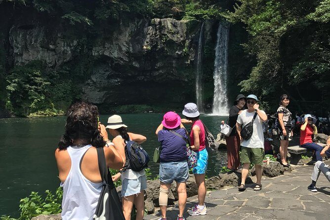 Jeju island: Van tour with a guide who the most loves JEJU - FAQs