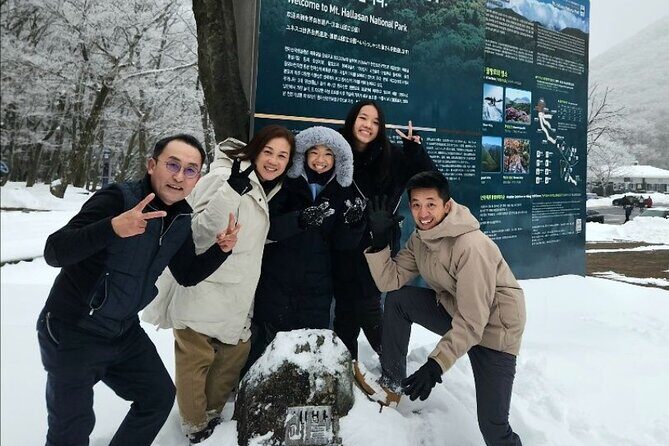 Jeju Taxi Tour KJ with Flexible scheduling - Exploring Jeju with the Private Taxi Tour KJ and Flexible Scheduling