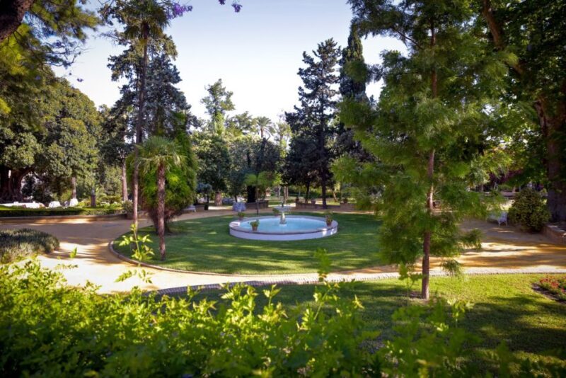 Jerez: Bodegas Fundador Guided Tour with Tasting Session - What to Expect on the Tour