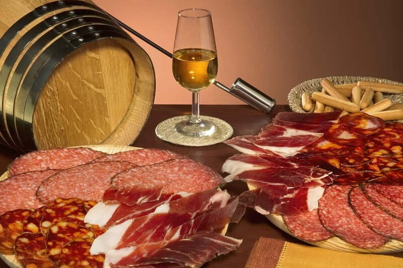 Jerez: City Tour, Flamenco Workshop with Artists and Lunch - A Traditional Lunch with a Flavour of Jerez