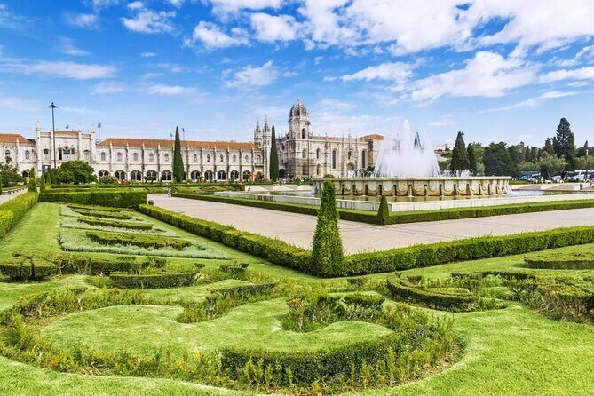 Jeronimos Monastery Entry Ticket with Self-Guided Audio Tour - Exploring the Jeronimos Monastery Experience