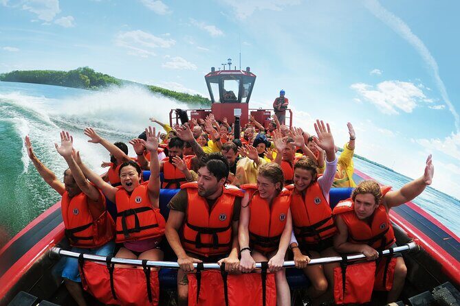 Jet Boating Montreal's Lachine Rapids - The Guide and Experience