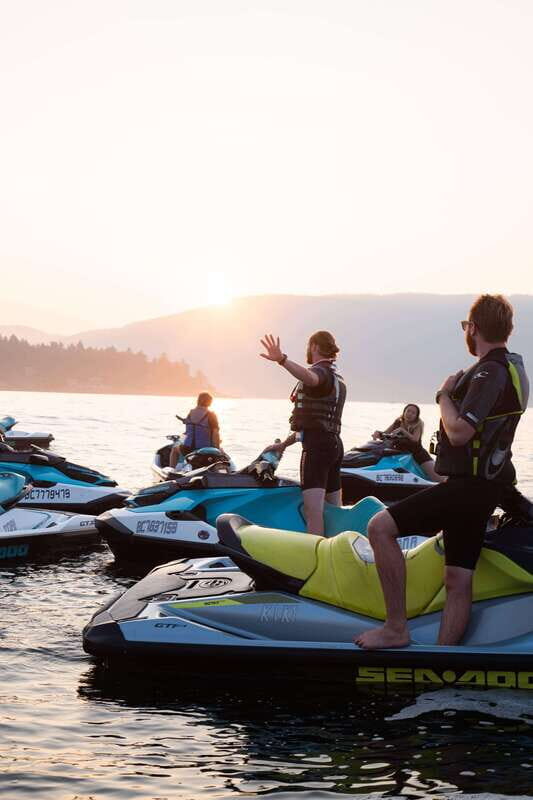 Jetski to Bowen Island, incl beer, wine, coffee or icecream - An Honest Look at the Jetski to Bowen Island Experience