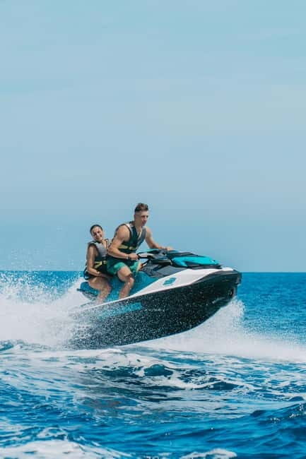 Jetski Tour 30 minutes with free photos - Jetski Tour 30 minutes with free photos: An adrenaline-filled coastal adventure in Mallorca