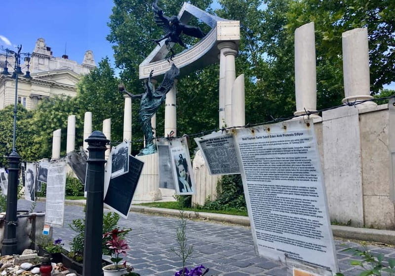 Jewish Heritage Walk: Synagogues, Shoes, Secrets & Flódni - Final Thoughts