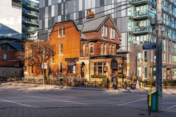 Jewish Heritage Walking Tour of Kensington Market Toronto - Authentic Neighborhood Experience